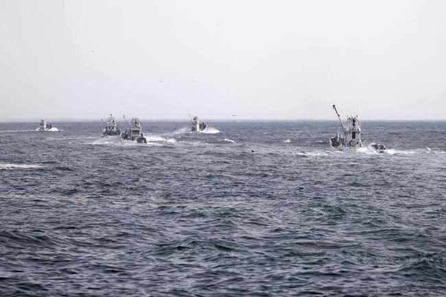 10 found dead after Japan tour boat with 26 aboard sinks | iNFOnews.ca CP580363042