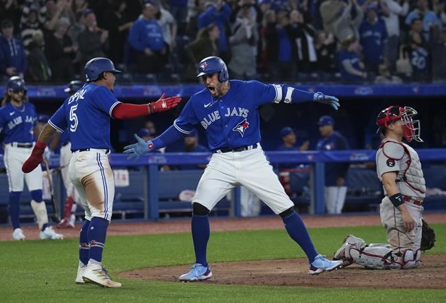 Springer hits game-tying homer in ninth, Tapia has RBI in 10th as Jays rally for win | iNFOnews.ca