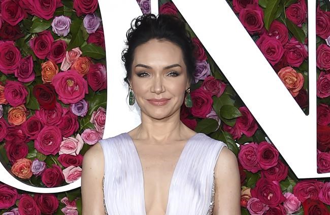 Katrina Lenk takes two bows on stage and screen | iNFOnews.ca Katrina Lenk takes two bows on stage and screen | iNFOnews.ca