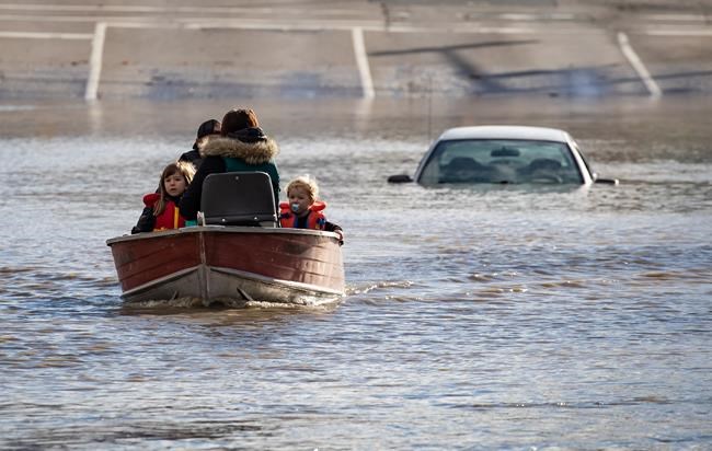 Fraser Valley officials advocate for federal funding to upgrade dikes after floods | iNFOnews.ca CP1731303743