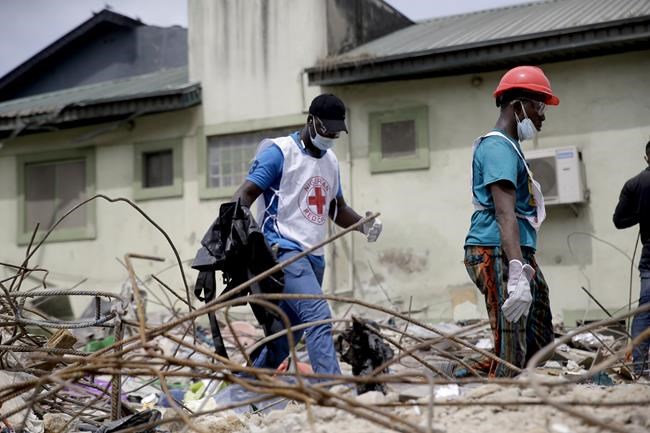 Building in Nigeria's commercial hub collapses; 5 dead | iNFOnews.ca Building in Nigeria's commercial hub collapses; 5 dead | iNFOnews.ca