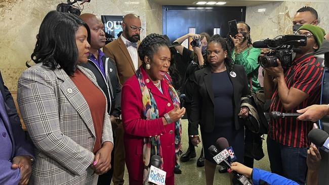 Judge lets Tulsa Race Massacre reparations lawsuit proceed | iNFOnews.ca