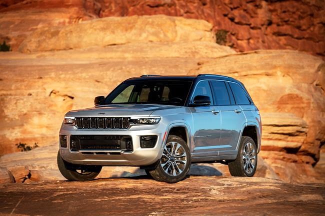 Edmunds: 2022 Honda Passport vs. 2022 Jeep Grand Cherokee | iNFOnews.ca CP1831662676