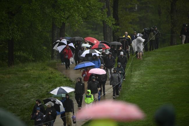 Bradley goes low in mud again, leads Wells Fargo by 2 | iNFOnews.ca Bradley goes low in mud again, leads Wells Fargo by 2 | iNFOnews.ca