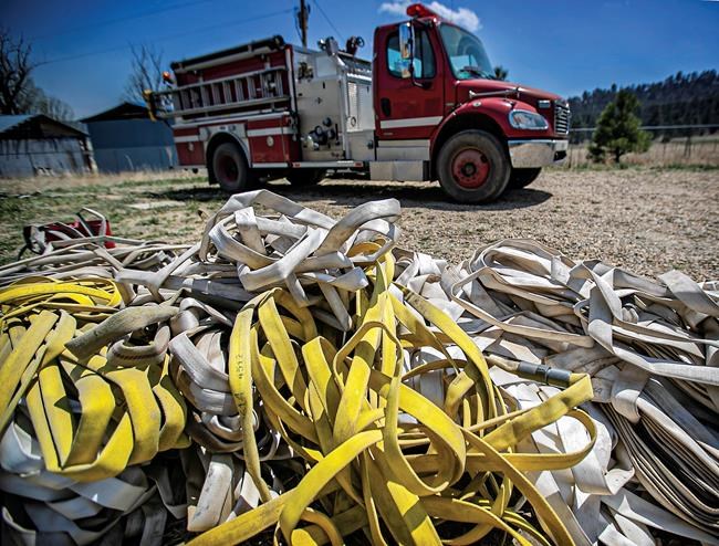 Crews in New Mexico, Arizona scramble to corral wildfires | iNFOnews.ca Crews in New Mexico, Arizona scramble to corral wildfires | iNFOnews.ca