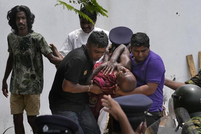Sri Lankan prime minister resigns after weeks of protests | iNFOnews.ca