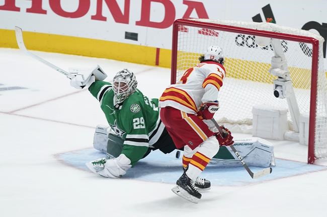 Gaudreau scores on penalty shot, Flames down Stars 4-1 to even up playoff series | iNFOnews.ca