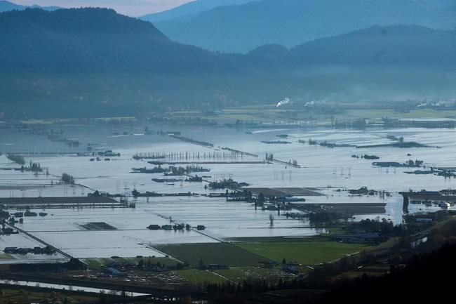 Delayed snowmelt, potential rain and warm weather raises flooding risk in B.C. | iNFOnews.ca