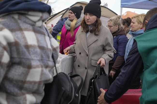 Government to launch business donation portal for Ukrainians arriving in Canada | iNFOnews.ca