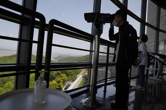North Korea confirms 1st COVID outbreak, Kim orders lockdown | iNFOnews.ca