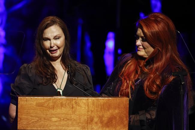 Ashley Judd talks about mental health after mother's death | iNFOnews.ca