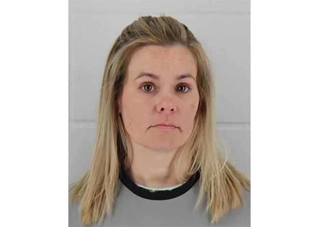 Woman arrested in 2002 Missouri hospital patient's death | iNFOnews.ca CP2033948389