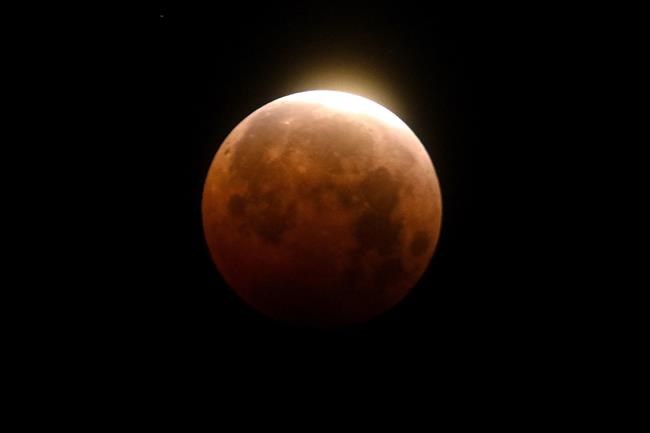 Moon goes blood red this weekend: 'Eclipse for the Americas' | iNFOnews.ca