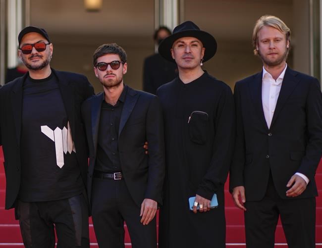 Exiled Russian director returns to Cannes, decries war | iNFOnews.ca