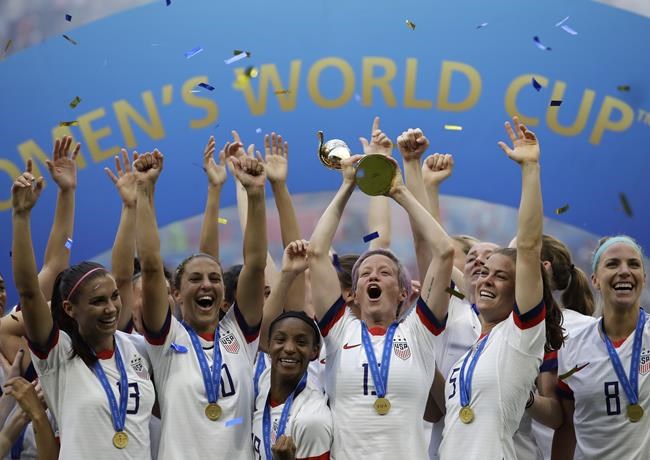 US Soccer equalizes pay in milestone with women, men | iNFOnews.ca US Soccer equalizes pay in milestone with women, men | iNFOnews.ca