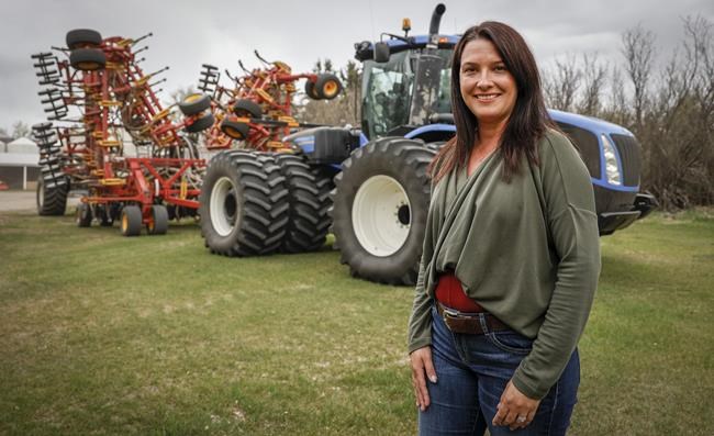 Stakes are high for farmers as 2022 crop shapes up to be most expensive in history | iNFOnews.ca CP898380203