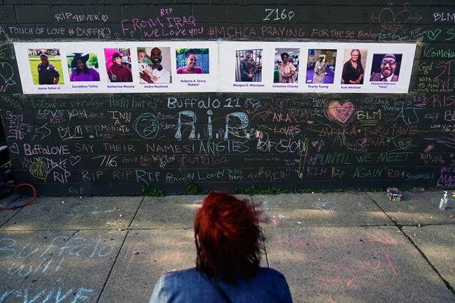 Buffalo families begin to eulogize victims of racist attack | iNFOnews.ca