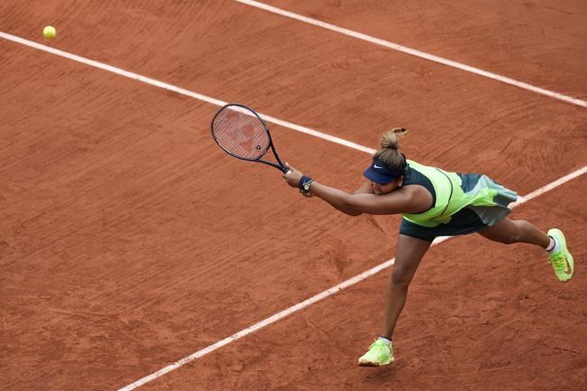 Osaka loses in 1st round of French Open, may skip Wimbledon | iNFOnews.ca