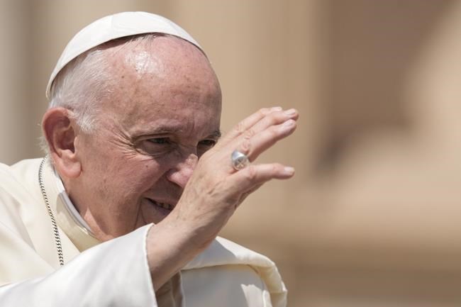 Pope greets Russian patriarch, criticized for 'naive' policy | iNFOnews.ca