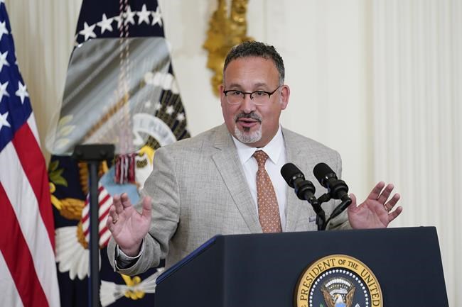 US education chief seeks action to prevent school shootings | iNFOnews.ca
