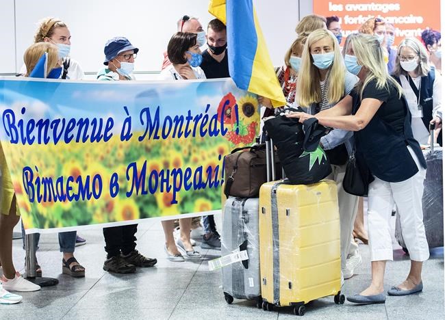 Second federal flight carrying Ukrainians bound for Canada lands in Montreal | iNFOnews.ca Second federal flight carrying Ukrainians bound for Canada lands in Montreal | iNFOnews.ca