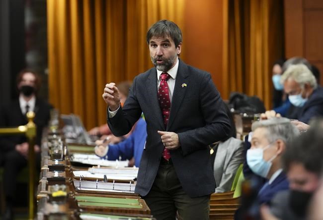 Ottawa, N.W.T. in talks with U.S. charity about funding for Indigenous park guardians | iNFOnews.ca Ottawa, N.W.T. in talks with U.S. charity about funding for Indigenous park guardians | iNFOnews.ca