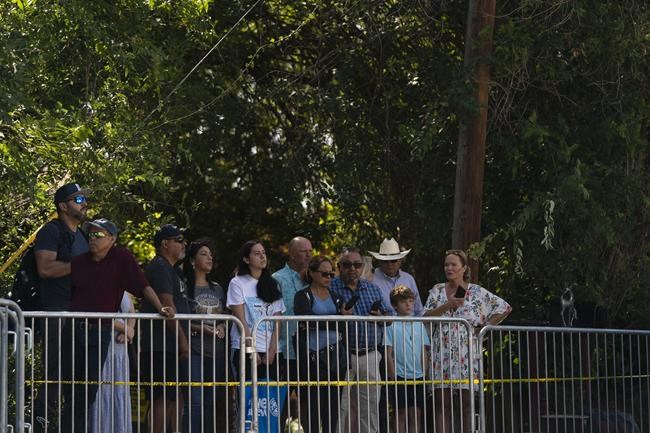 TIMELINE: Texas elementary school shooting, minute by minute | iNFOnews.ca