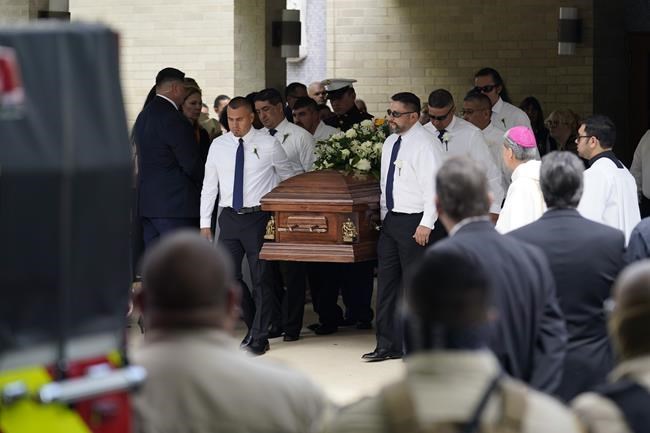 Mourners say goodbye to Uvalde teacher and her husband | iNFOnews.ca