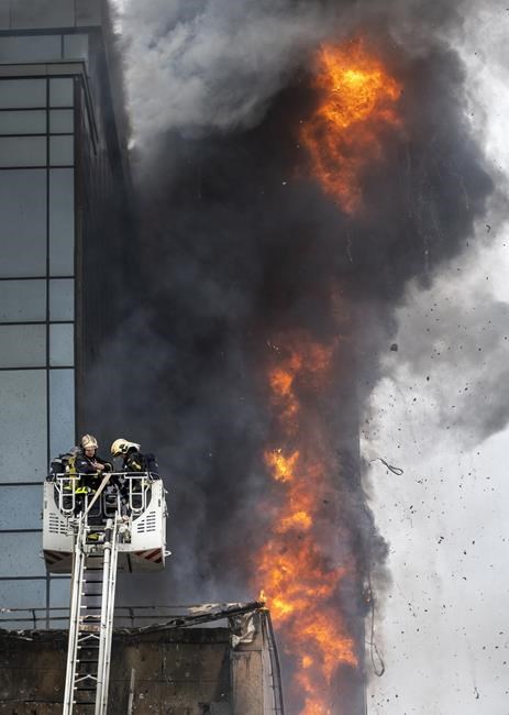 Massive fire at Moscow business center sends 4 to hospital | iNFOnews.ca Massive fire at Moscow business center sends 4 to hospital | iNFOnews.ca