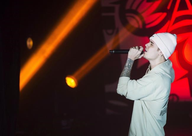 Justin Bieber postpones two Toronto concerts this week as sickness persists | iNFOnews.ca