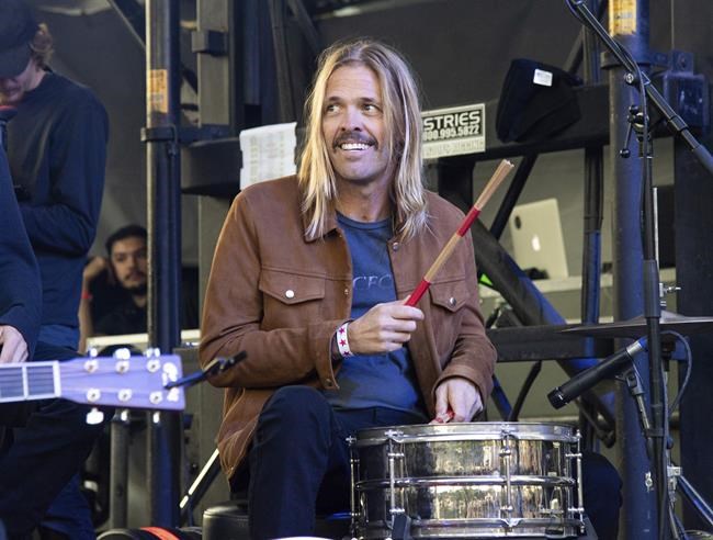 Members of Queen, the Police, Rush to honor Taylor Hawkins | iNFOnews.ca