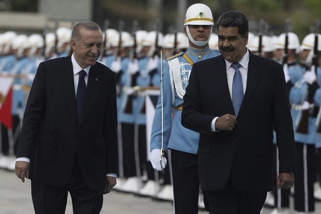 Venezuelan leader, barred from US summit, arrives in Turkey | iNFOnews.ca CP323094730