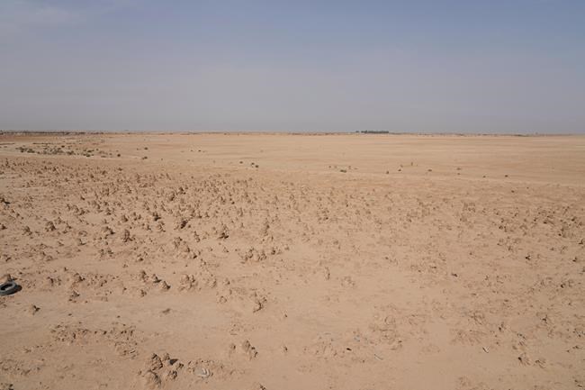 Iraq's 'pearl of the south' Lake Sawa dry amid water crisis | iNFOnews.ca