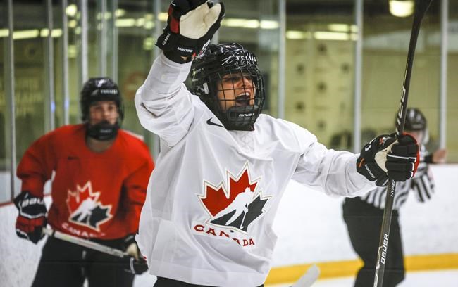 Canada claims gold in U18 women's hockey by beating U.S. 3-2 | iNFOnews.ca