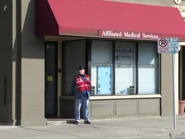 Some clinics halting abortions while bracing for Roe's fall | iNFOnews.ca