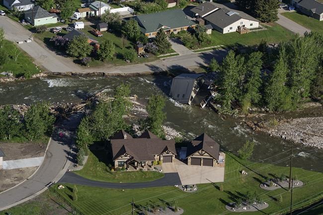 From dry to deluge, how heavy snow, rain flooded Yellowstone | iNFOnews.ca From dry to deluge, how heavy snow, rain flooded Yellowstone | iNFOnews.ca