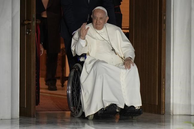 Families, from Ukraine, elsewhere, tell pope of woes, joys | iNFOnews.ca