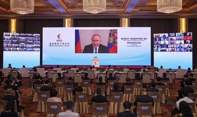 China's Xi criticizes sanctions at meeting of BRICS nations | iNFOnews.ca