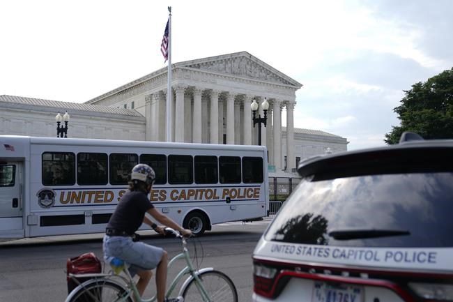 Justices side with doctors convicted in pain pill schemes | iNFOnews.ca