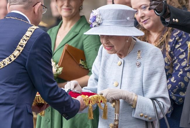 More than half of Canadians oppose Oath of Allegiance to the Queen | iNFOnews.ca More than half of Canadians oppose Oath of Allegiance to the Queen | iNFOnews.ca