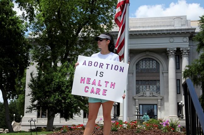 Court lets Tennessee 6-week abortion ban take effect | iNFOnews.ca