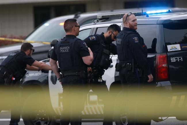 Explosive devices found in a vehicle connected to B.C. bank robbers killed | iNFOnews.ca CP292606718