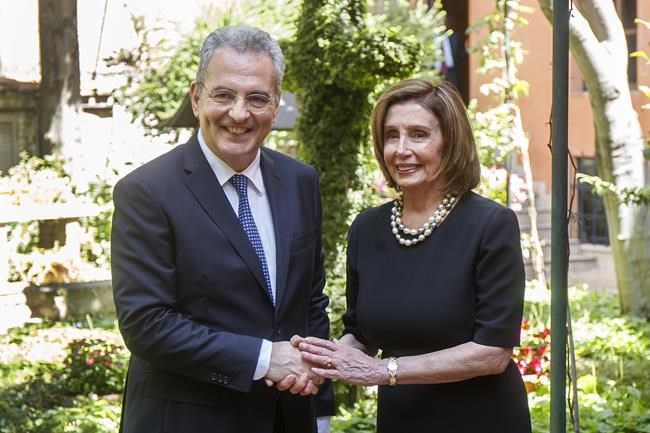 Pelosi receives Communion in Vatican amid abortion debate | iNFOnews.ca Pelosi receives Communion in Vatican amid abortion debate | iNFOnews.ca
