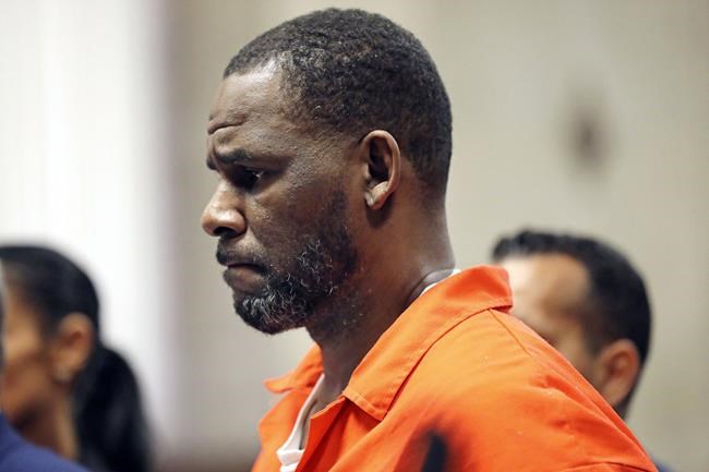 Feds: R. Kelly remains on suicide watch 'for his own safety' | iNFOnews.ca