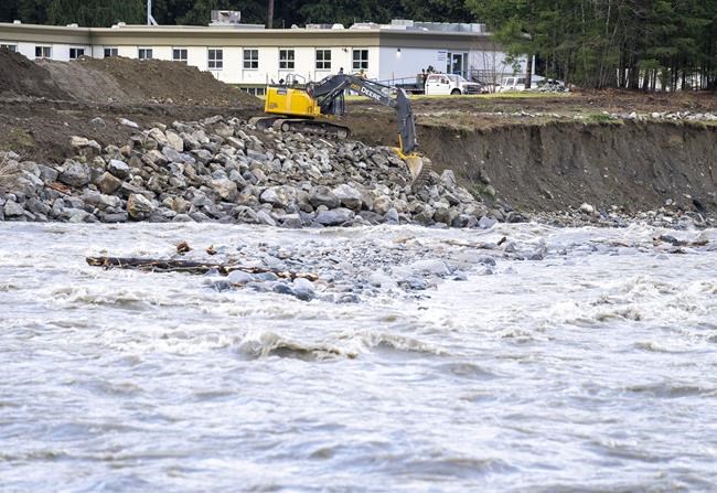 Flood watch near Kelowna, B.C., as rain, thunderstorms persist in south, southeast | iNFOnews.ca