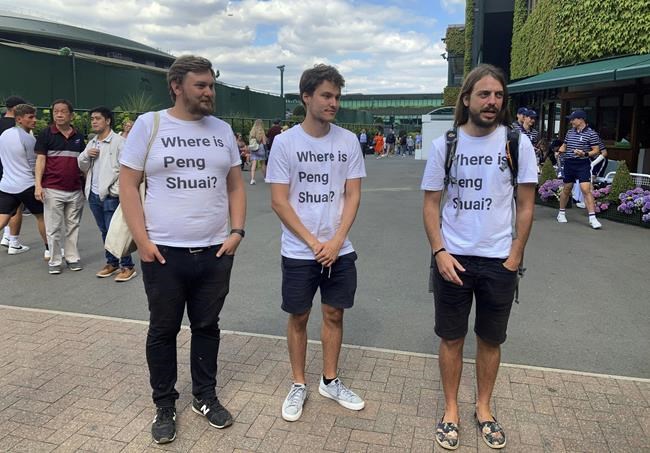 Activists with Peng Shuai T-shirts searched at Wimbledon | iNFOnews.ca