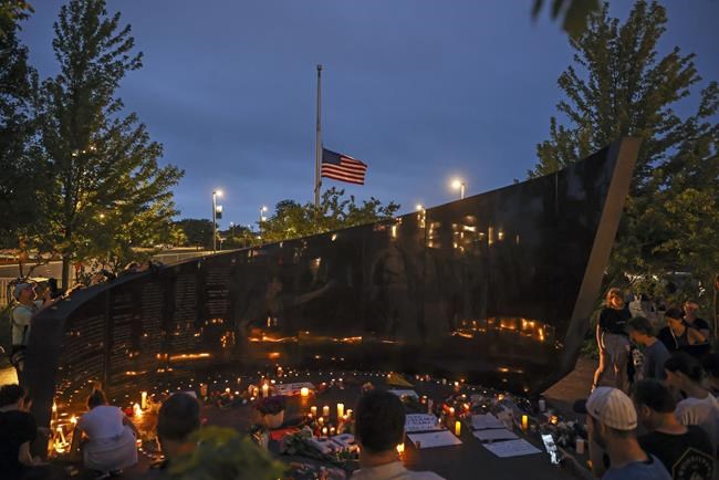 Might be time to leave the U.S., Highland Park locals muse after July Fourth rampage | iNFOnews.ca CP556235641