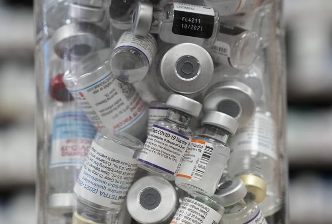 A look at the next stage in the battle against COVID-19: bivalent vaccines | iNFOnews.ca