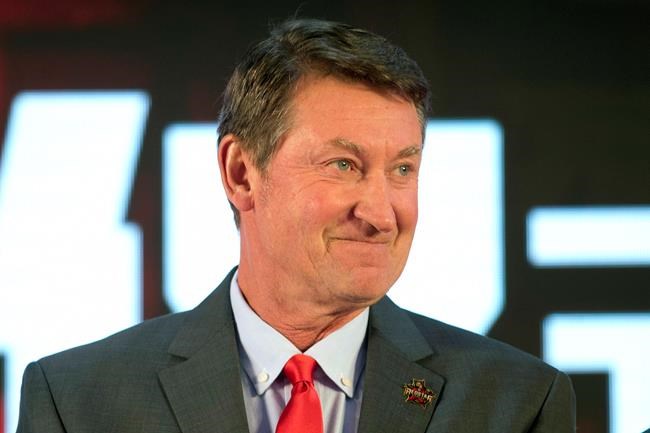 Wayne Gretzky becomes a minority owner with OHL's Niagara IceDogs | iNFOnews.ca