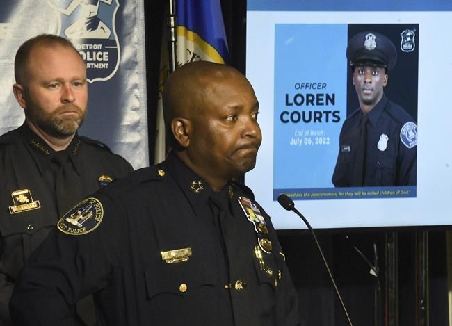 Detroit chief: Slain officer was `ambushed' by man, 19 | iNFOnews.ca Detroit chief: Slain officer was `ambushed' by man, 19 | iNFOnews.ca